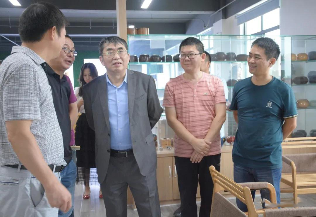 Nie Weiping Lends His Support To The Inaugural "Ulupure Cup" Sichuan-Chongqing Entrepreneurs Go Team Friendship Tournament