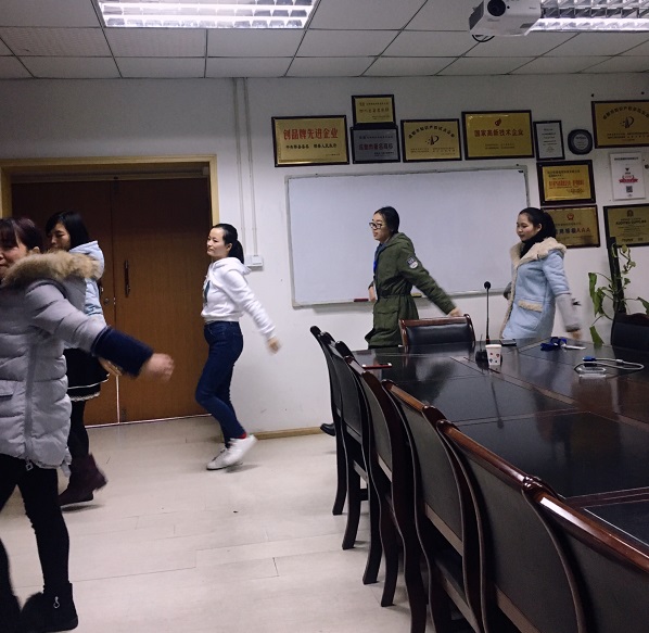 Ulupure Employees Are Actively Rehearsing for the ''2018 Ulupure New Year's Eve Party'' Program Ulupure Employees Are Actively Rehearsing for the ''2018 Ulupure New Year's Eve Party'' Program