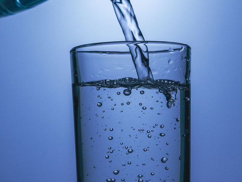 PH Values of Laboratory Pure Water and Ultrapure Water