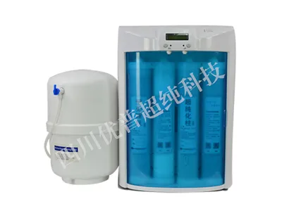 How to Choose a Pure Water Machine for a Modern Laboratory?