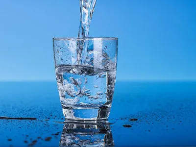 Comprehensive Analysis of the Role of the Raw Water Pretreatment System in Ultrapure Water Systems